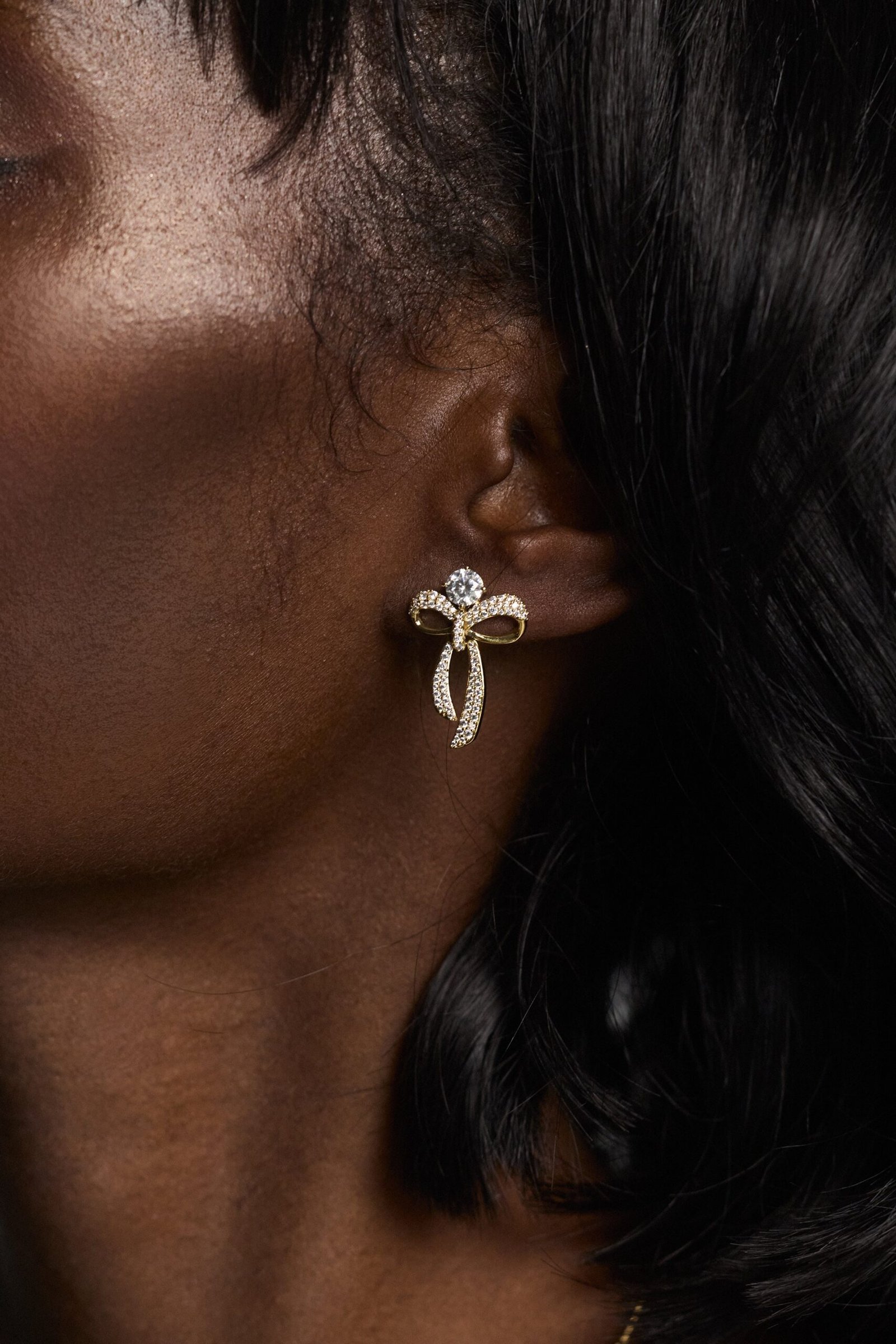 EROS SMALL BOW AND CZ EARRINGS - Image 2