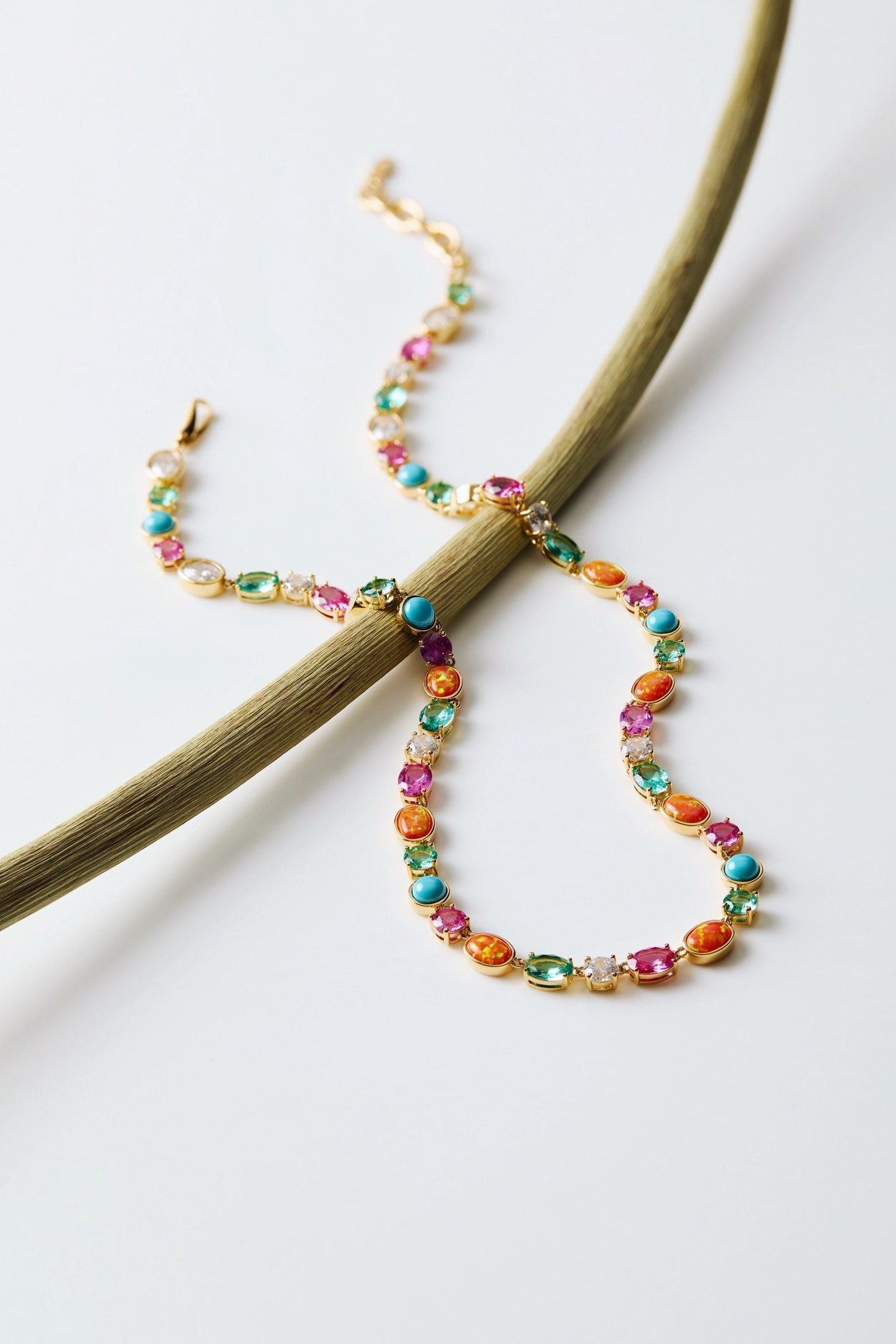FRIEDA FULL COLLAR NECKLACE - Image 3