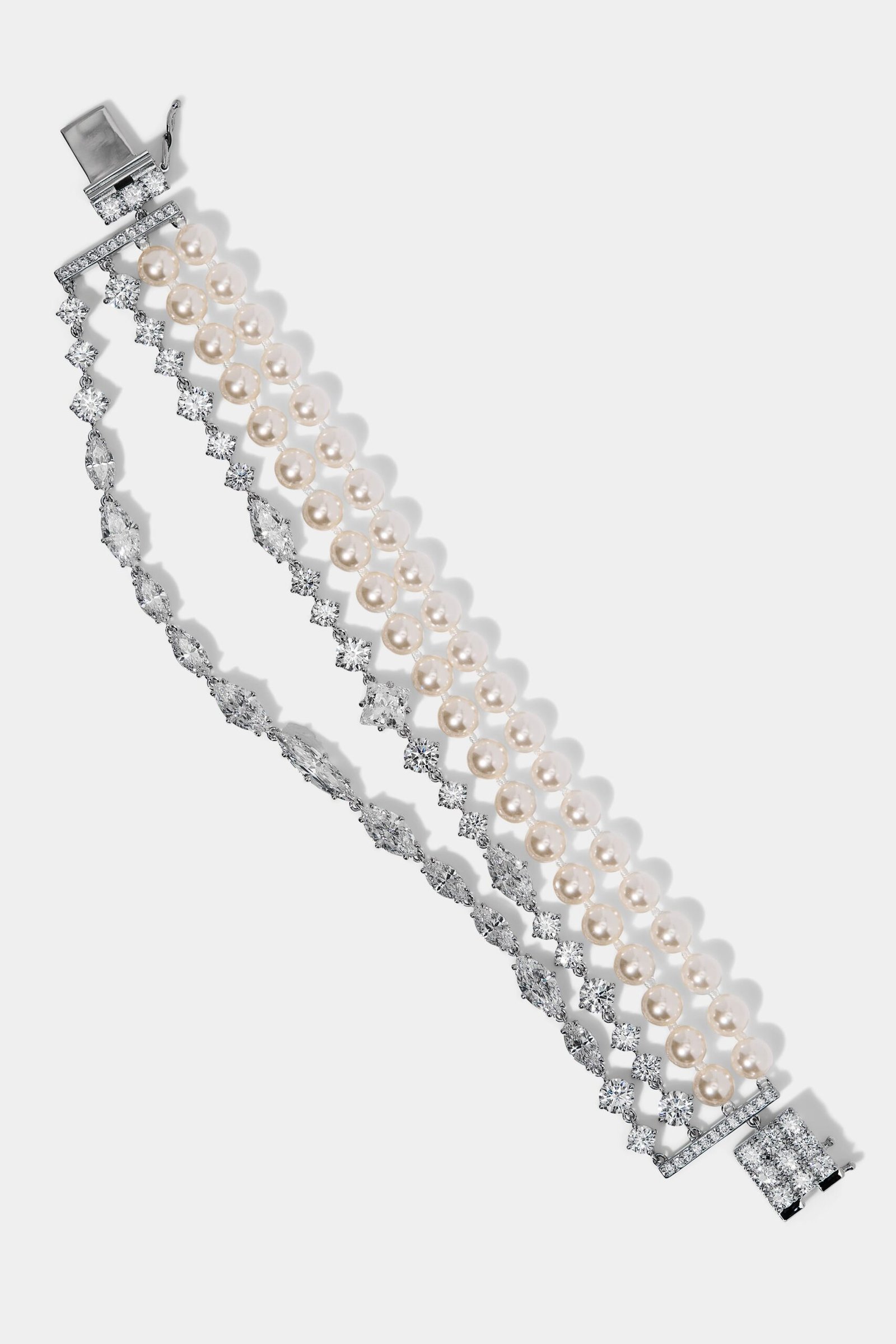 MATERIAL PEARL SWAG LINE BRACELET